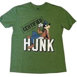 NWT DISNEY STORE MENS "CERTIFIED HUNK" GOOFY GRAPHIC T SHIRT ~SIZE M